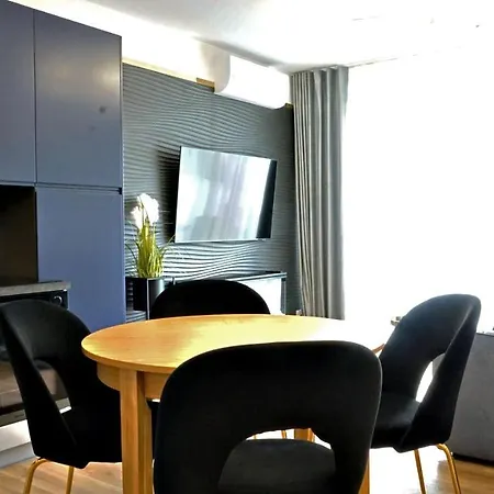 Posesja Kapitanska Oli&joly * Грзибово